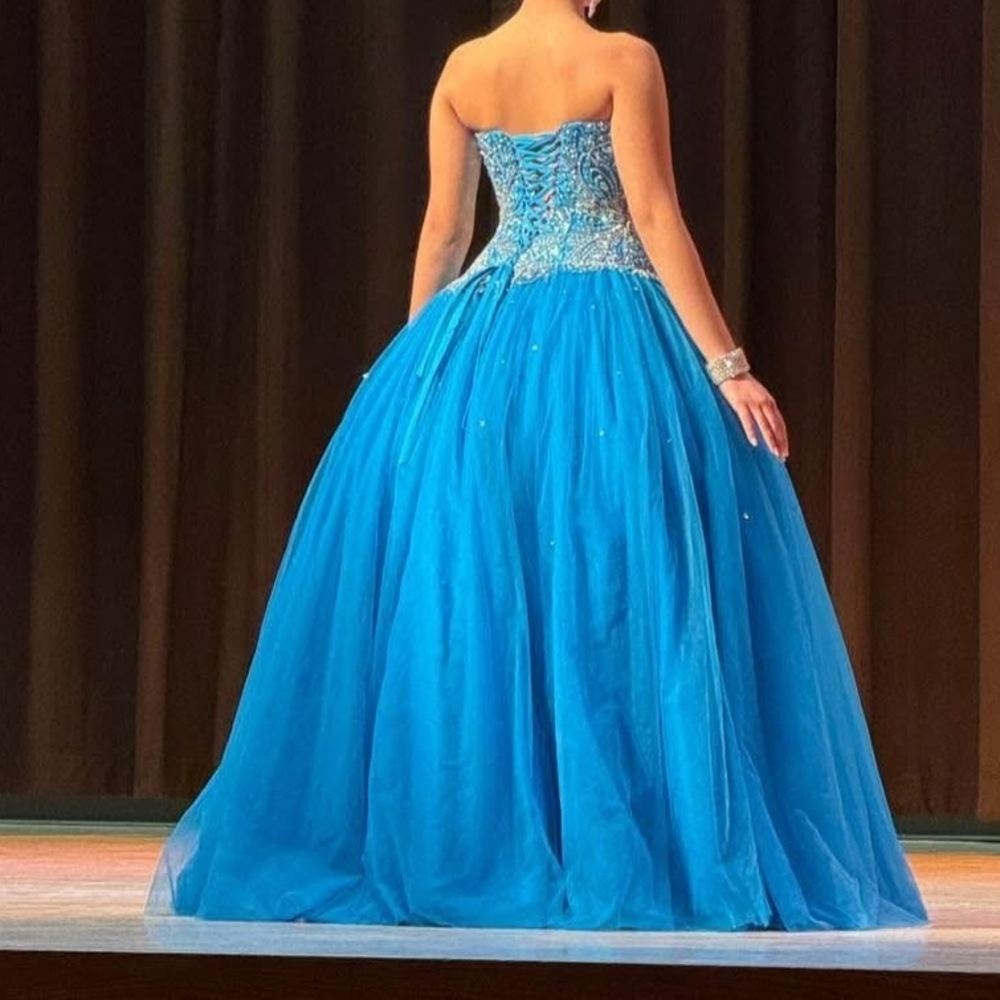 Elegant Blue Strapless Ball Gown - Picture 3 of 3